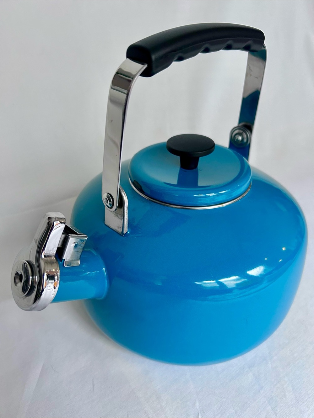 Turquoise Blue Enamel Whistling Tea Kettle Folding Handle Retro Style
